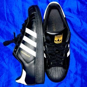 Black Adidas Superstar size US 10.5